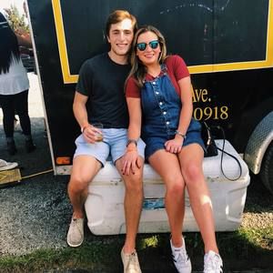 Meet your Posher, Courtney